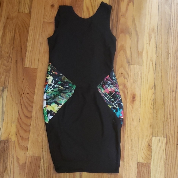 Custom made Dress - Picture 2 of 3